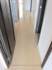 防音床材へ全面貼替でリフレッシュ 防音床材へ全面貼替でリフレッシュ