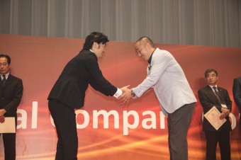 ホームプロ 顧客満足優良会社 5年連続受賞! ホームプロ 顧客満足優良会社 5年連続受賞!