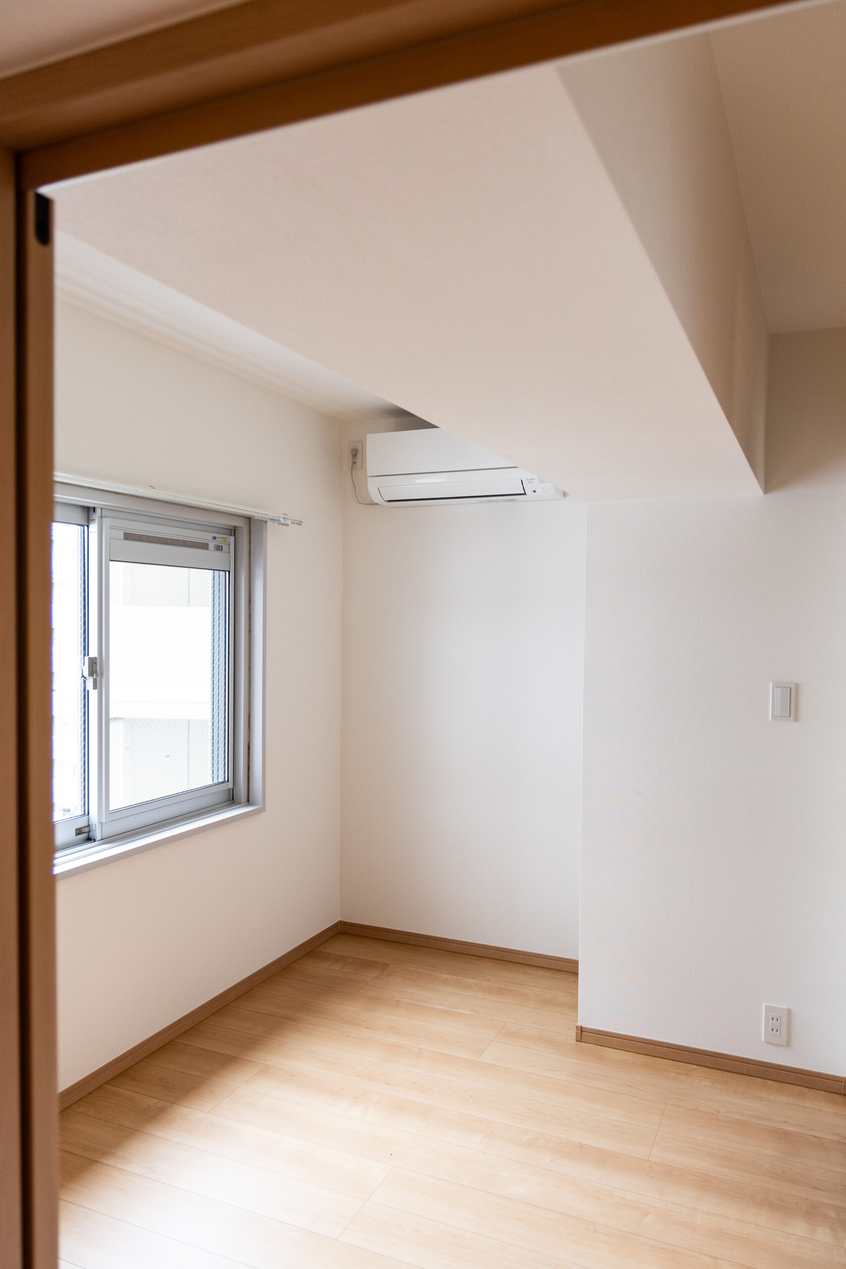 木のぬくもりを感じられる開放的で心地の良いお部屋へ　品川区H様邸