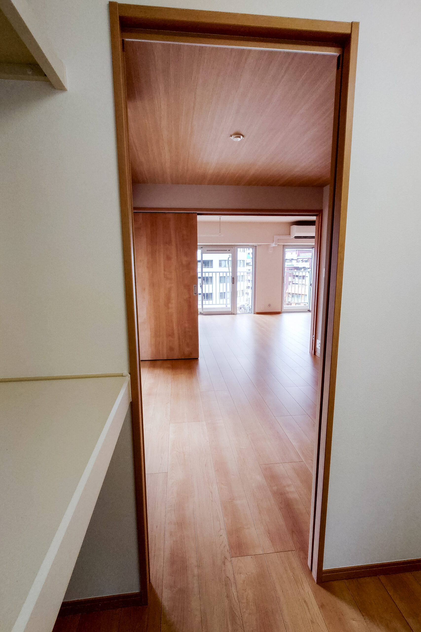 木のぬくもりを感じられる開放的で心地の良いお部屋へ　品川区H様邸