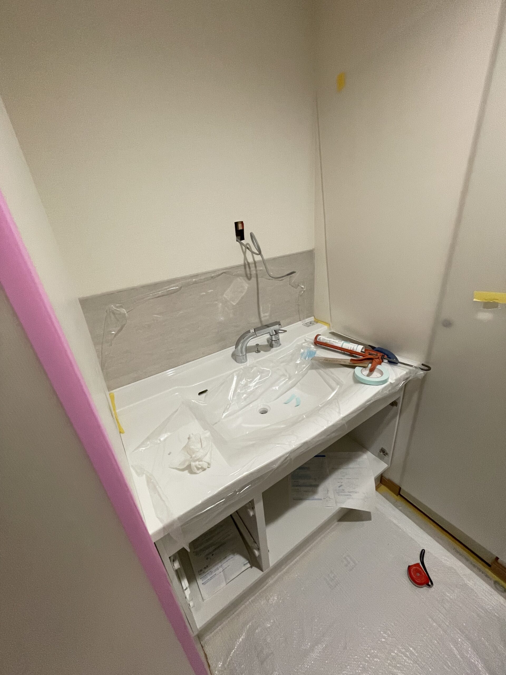 タカラスタンダード「REJUST　リジャスト」で収納力UP！ひろびろカウンターの洗面化粧台　川崎市中原区Ｔ様邸