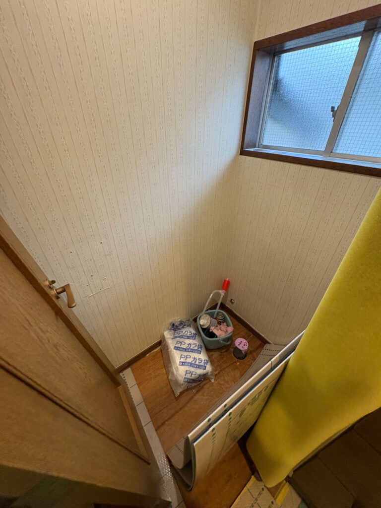 TOTO「ネオレストAS」手洗器付きで動線も美しく整う上質な空間　新宿区S様邸