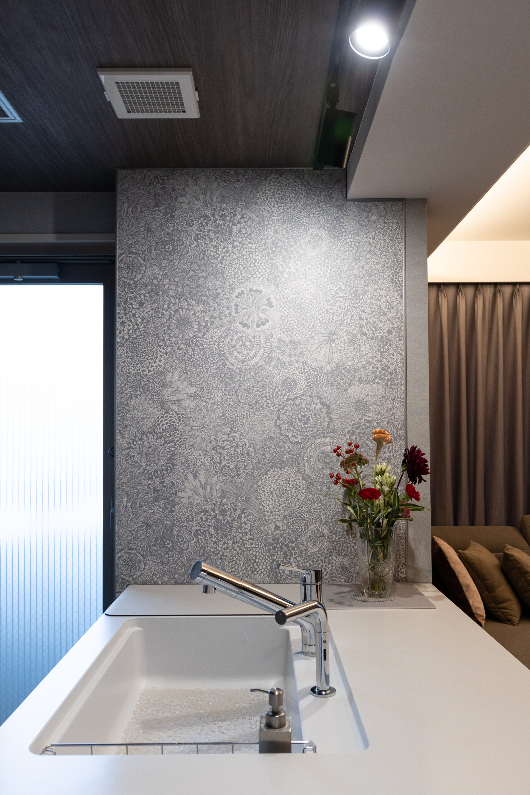 TOTO「ザ・クラッソ」で落ち着きと洗練されたキッチンへ　品川区H様邸