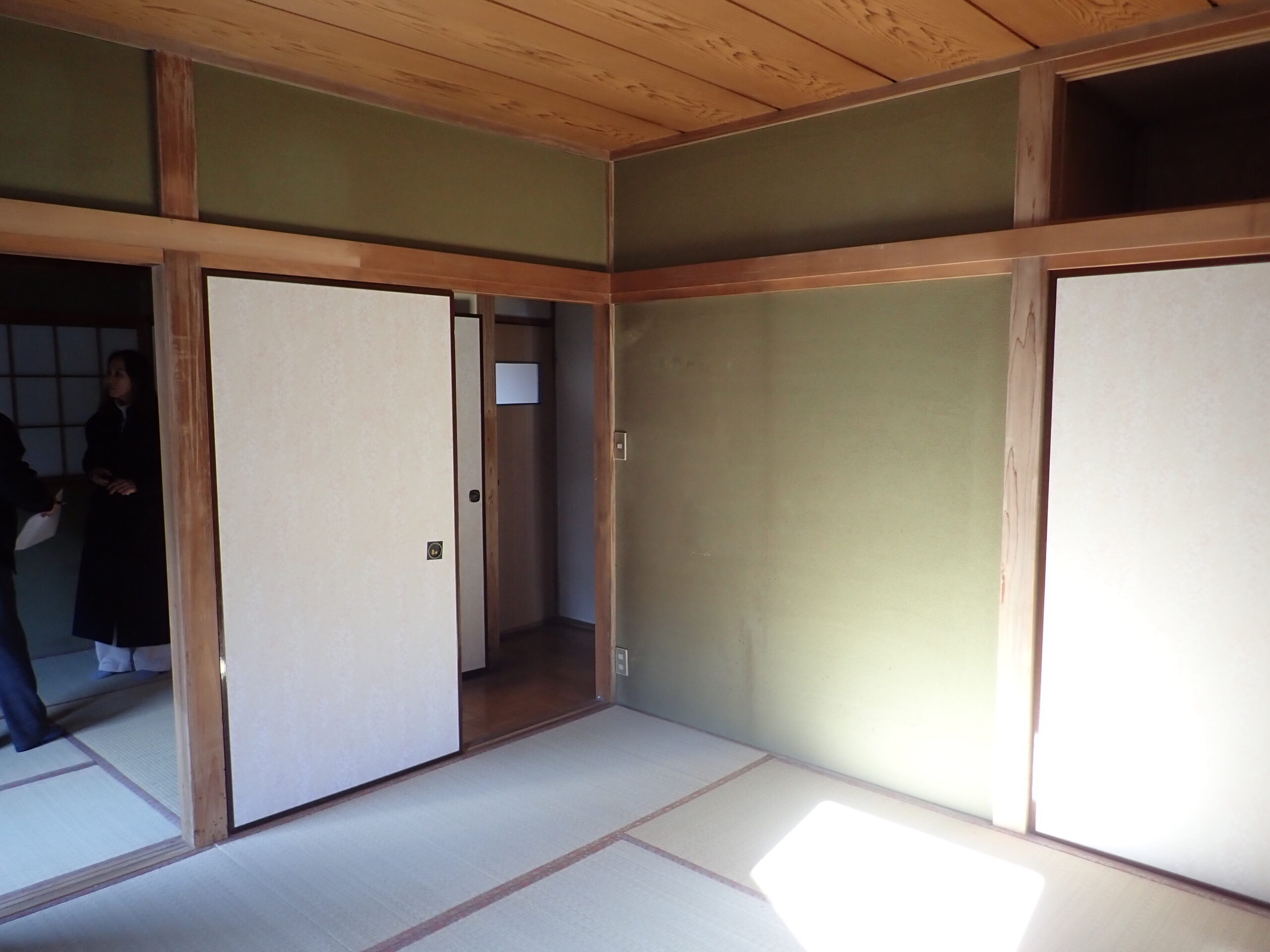 日本家屋の梁を活かし魅せる、天井リフォーム工事 世田谷区K様邸
