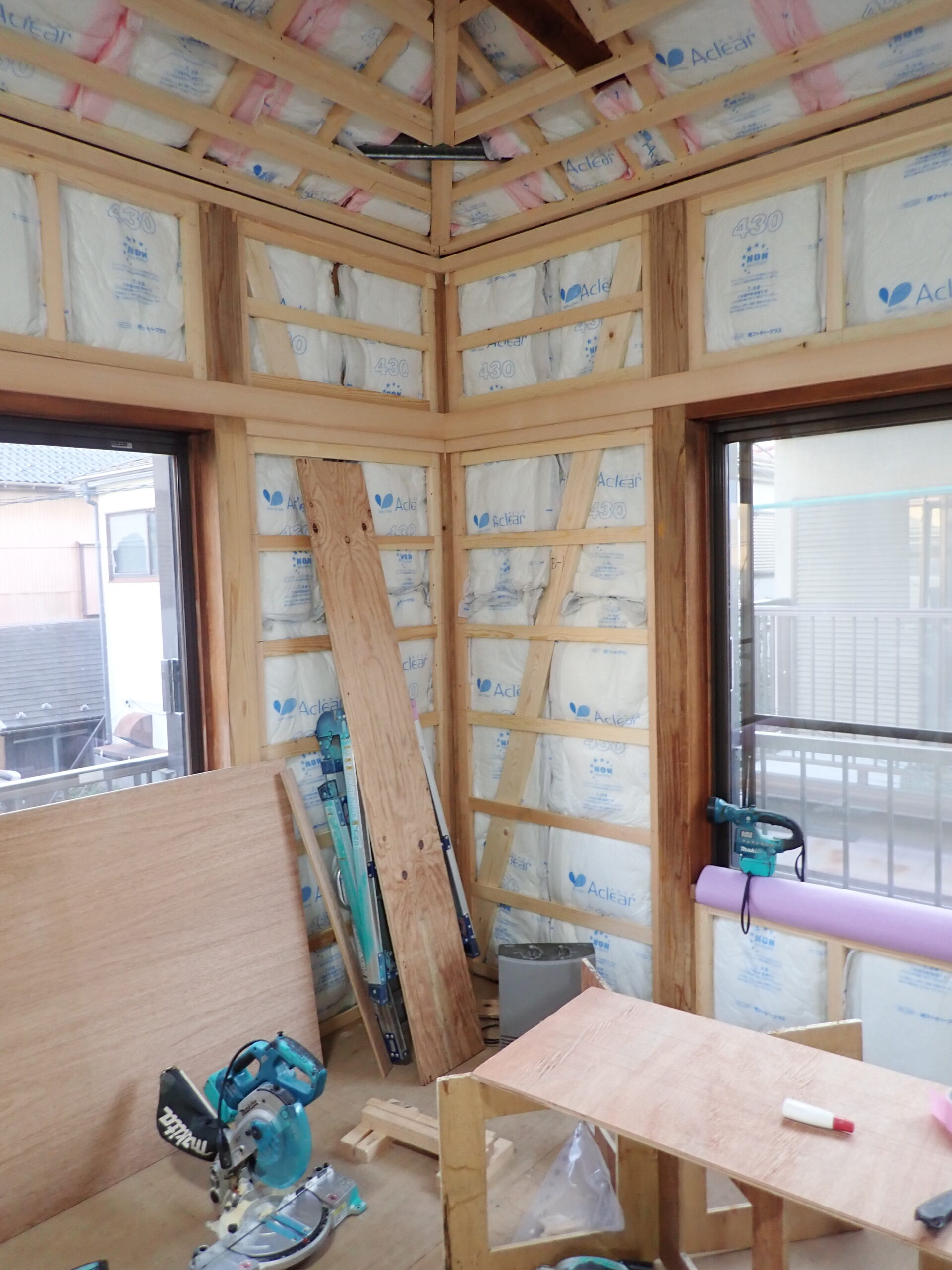 日本家屋の梁を活かし魅せる、天井リフォーム工事 世田谷区K様邸
