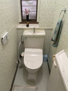 LIXIL　サティスGタイプリトイレ手洗器付ストレート型にお取替え　目黒区K様邸