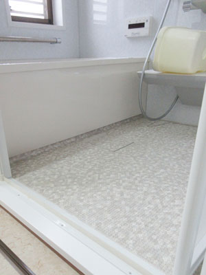 戸建ての浴室をTOTOサザナ1216サイズにお取替え