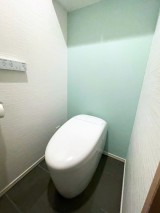 やわらかなアールを描くコンパクトなボディのネオレストRS　大田区O様邸