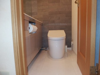 TOTO ネオレストで高級感のあるトイレに　 品川区H様邸